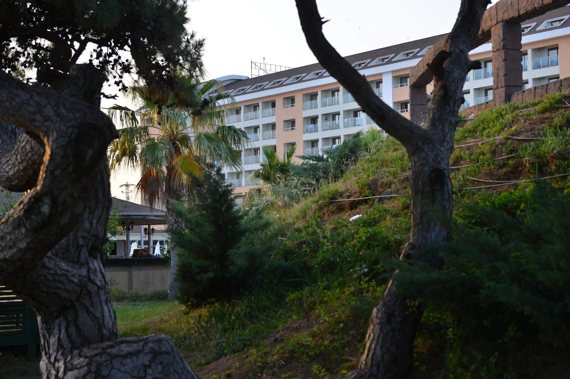 Casa Fora Beach Resort Side Exterior photo