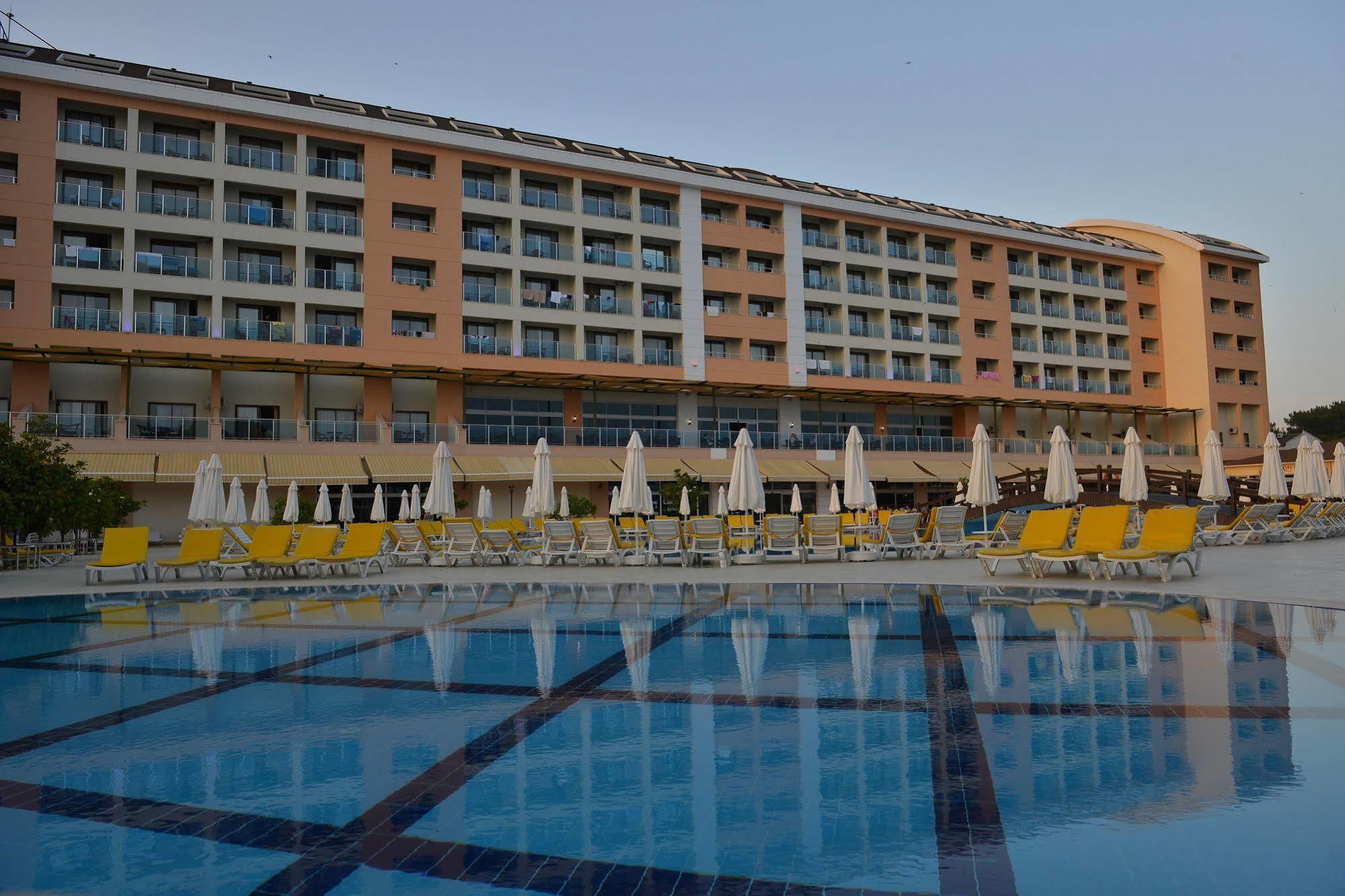 Casa Fora Beach Resort Side Exterior photo