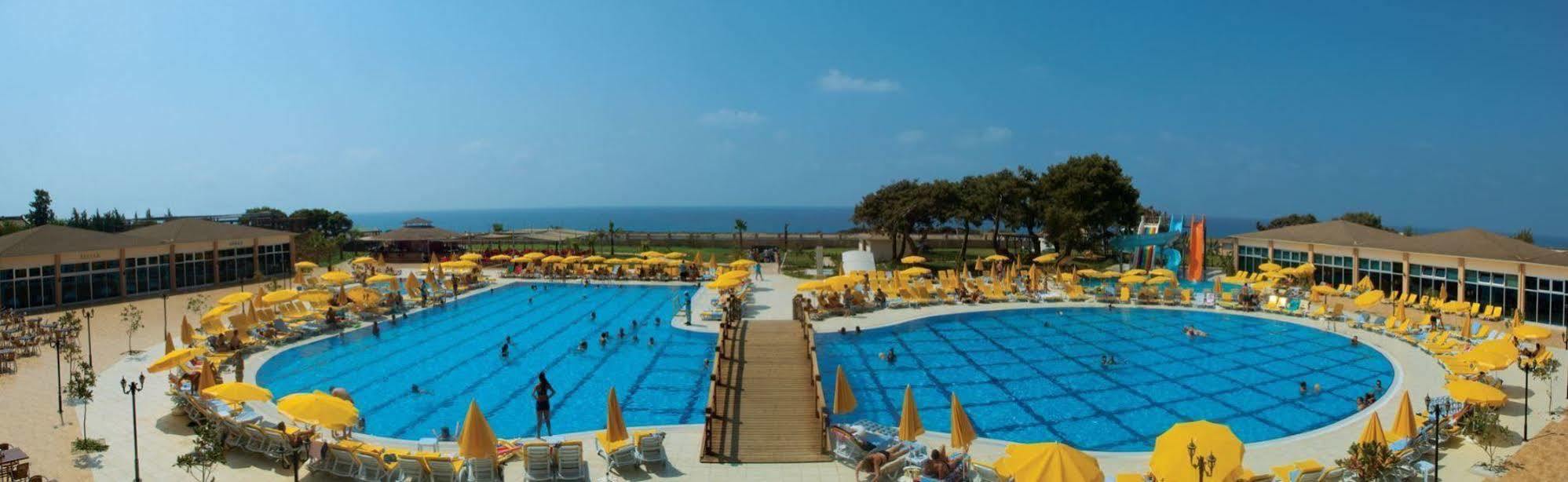 Casa Fora Beach Resort Side Exterior photo